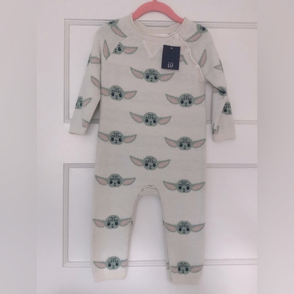 Gap yoda sweater Clearance